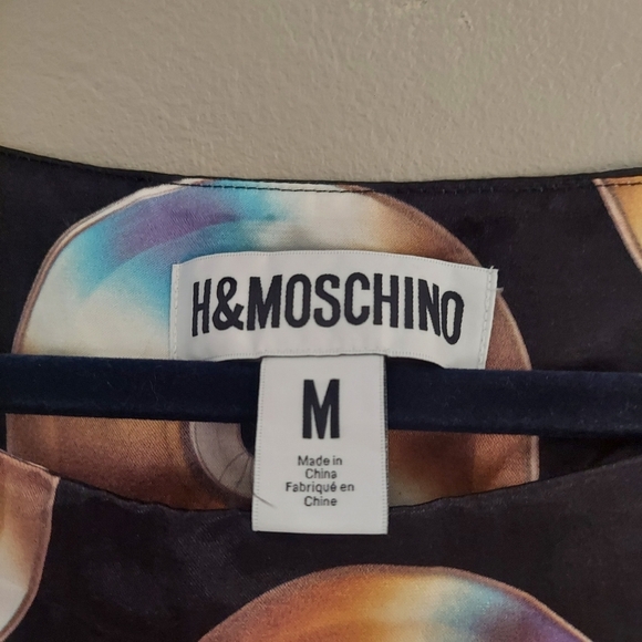 H&M MOSCHINO Limited Black CD Print Crop Top - Picture 4 of 13